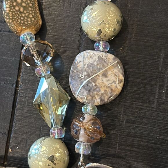 Neutaral Multicolor Beaded Glass Mixed Media Classy Necklace Toggle Closure - Picture 10 of 10